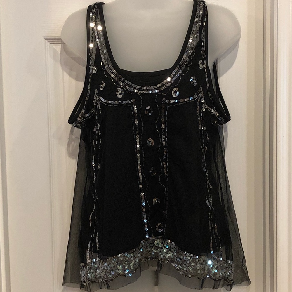 Black Top w/Iridescent Sequins